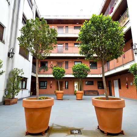 Apartament The Zentral Museo Sewilla Zewnętrze zdjęcie